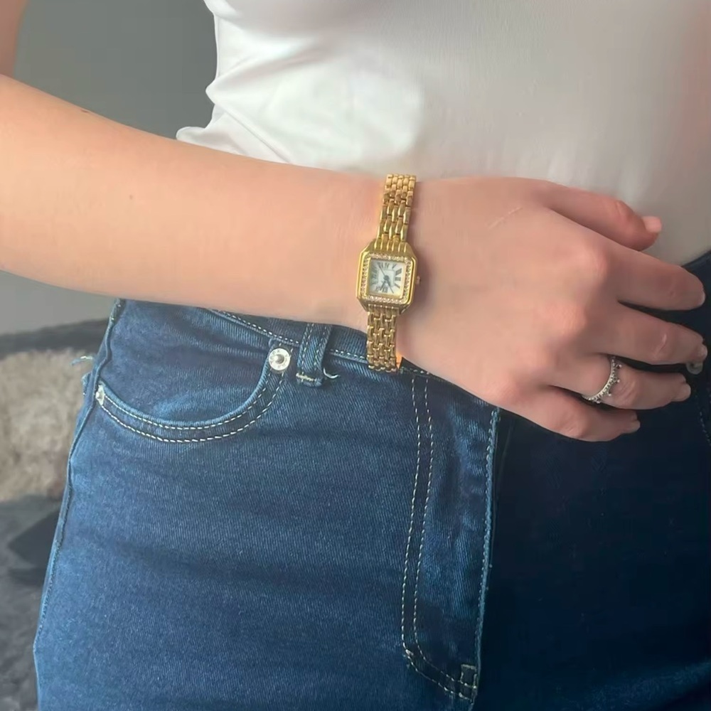 Panthere Classic Gold Crystal Stainless Steel Gold Watch - Picture 8 of 14